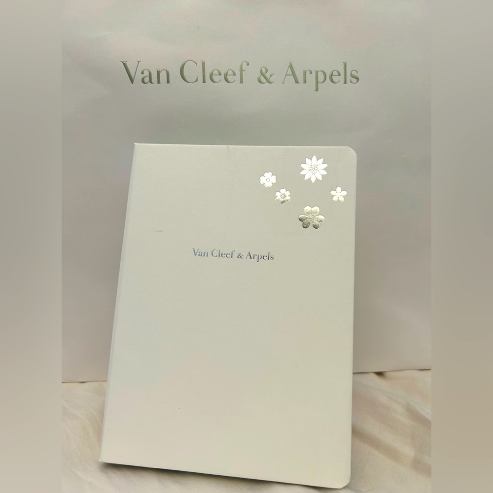 [new]Van Cleef & Arpels letter set: post card + envelope in a box